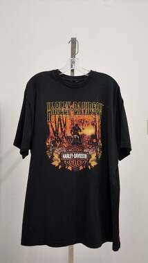 Harley-Davidson Chicago "Autumn Rider" Graphic T-Shirt - Black (Size 2XL) Made i